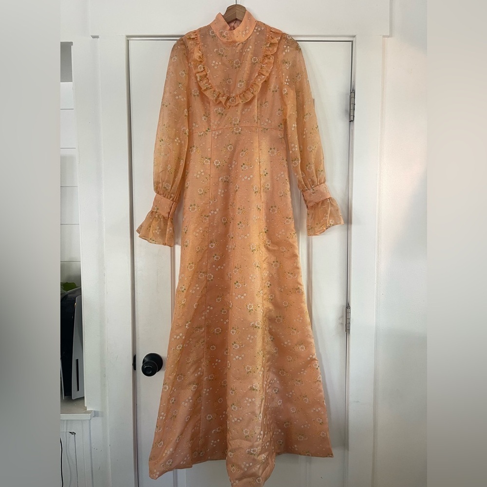 Stunning 60s/70s Handmade Peach Floral Fairycore Prairie Dress - XS
